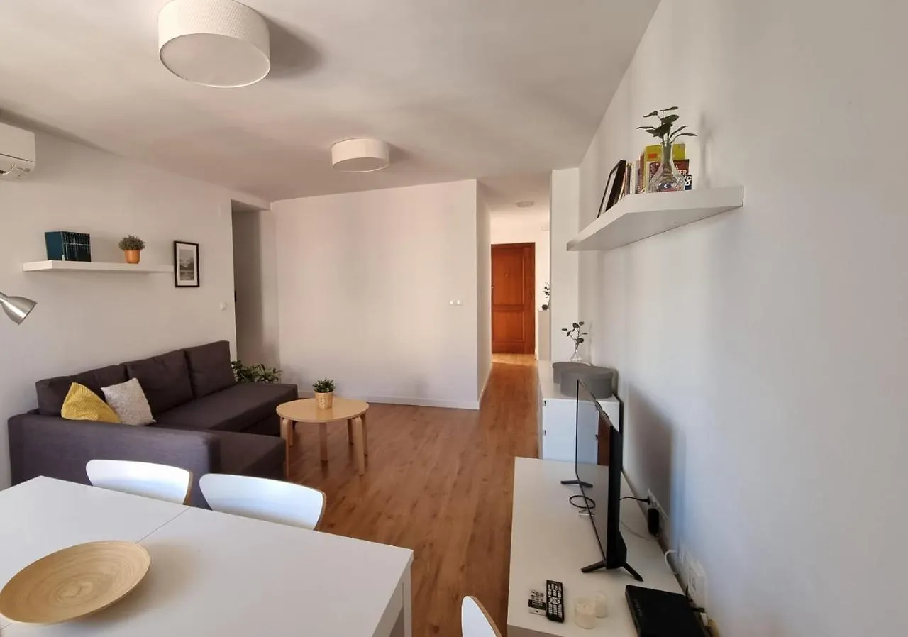 Piso Céntrico reformado / Apartment in the center Nerja 0*,  España